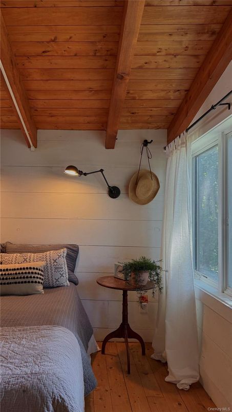 Bedroom, Interior, Wooden Beams, Wooden Ceilings, Wood Texture Flooring