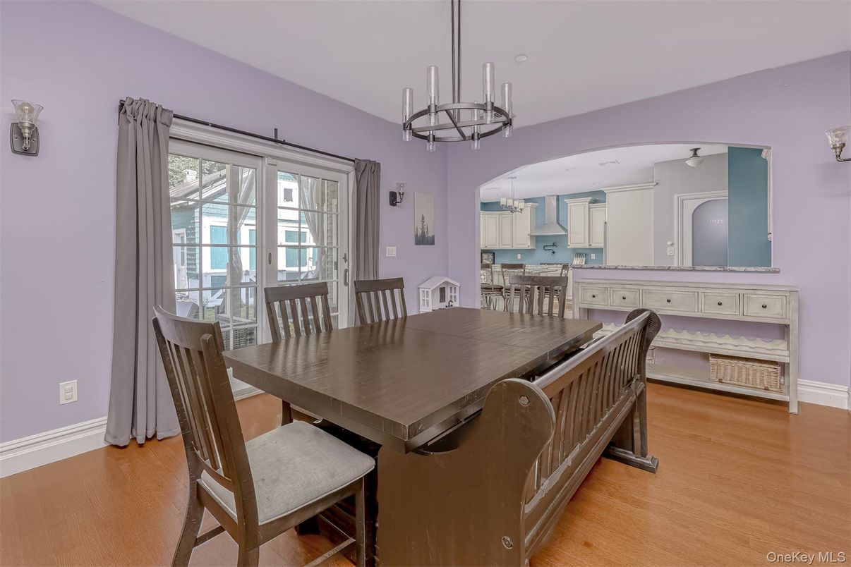Dining room, Interior, Kitchen, Pendant Lights, Wood Texture Flooring