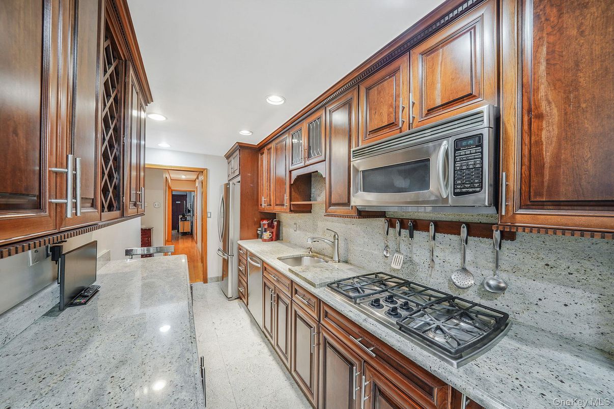 Interior, Kitchen, Recessed Lighting