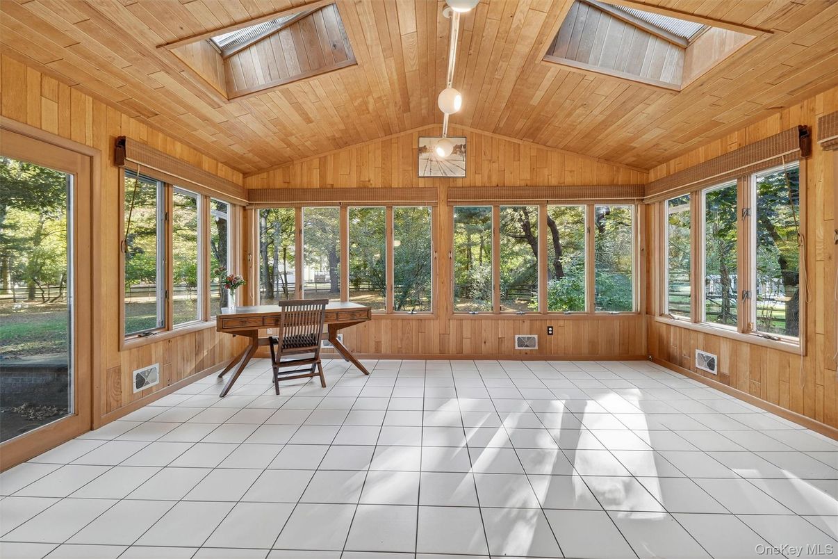 Interior, Pendant Lights, Sun Room, Wooden Ceilings