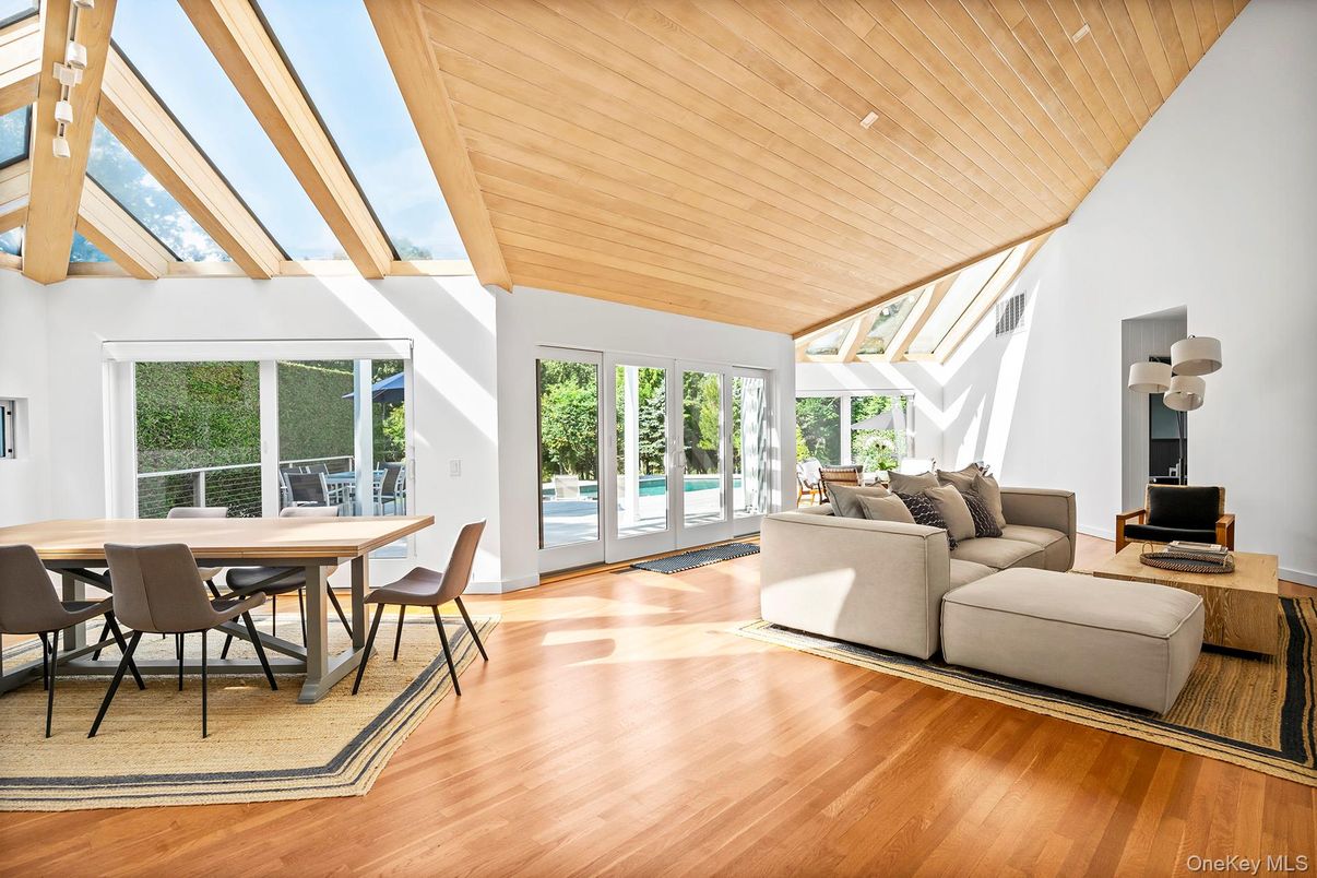 Dining room, Interior, Living room, Sun Room, Wooden Ceilings, Wood Texture Flooring