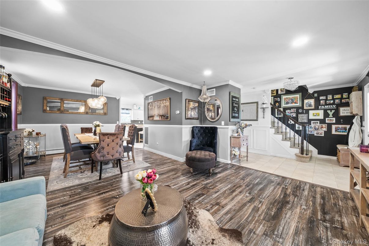 Dining room, Interior, Pendant Lights, Recessed Lighting, Wood Texture Flooring