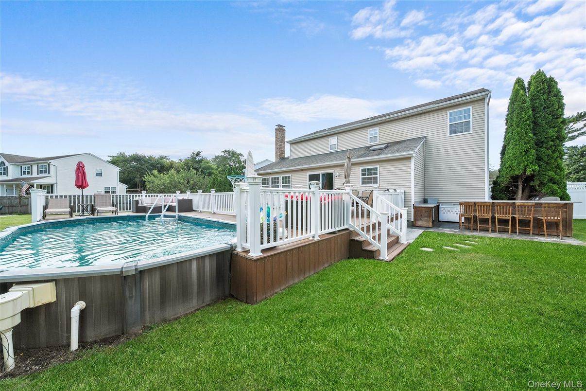 Backyard, Exterior, Pool
