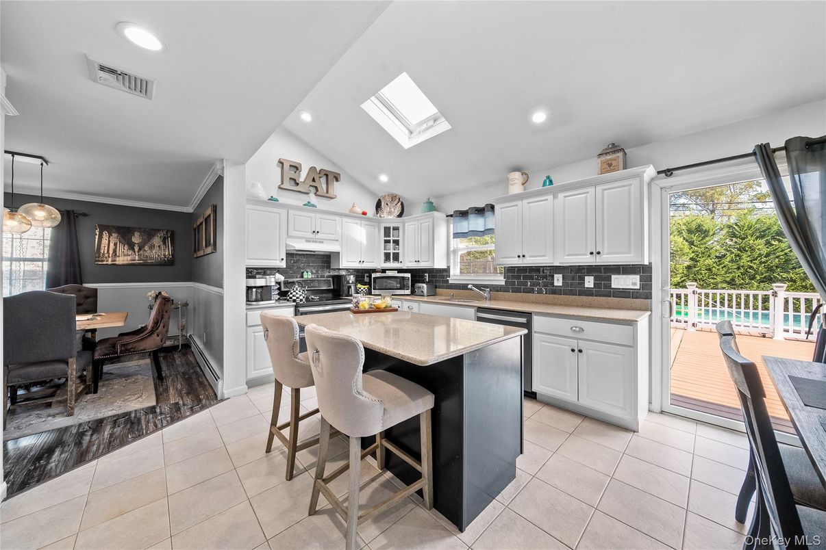 Dining room, Interior, Kitchen, Pendant Lights, Recessed Lighting