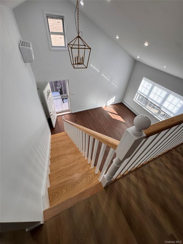 Interior, Pendant Lights, Recessed Lighting, Wood Texture Flooring