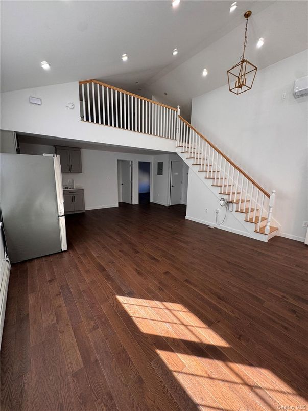 Interior, Pendant Lights, Recessed Lighting, Wood Texture Flooring