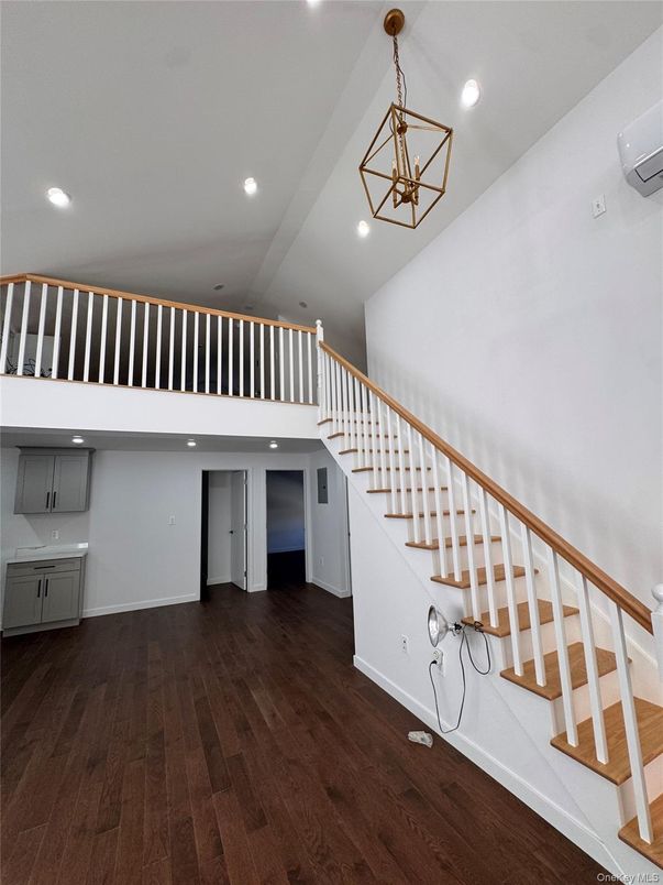 Interior, Pendant Lights, Recessed Lighting, Wood Texture Flooring
