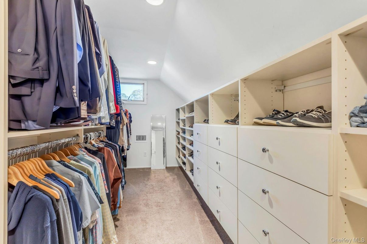 Interior, Recessed Lighting, Walk-in Closets