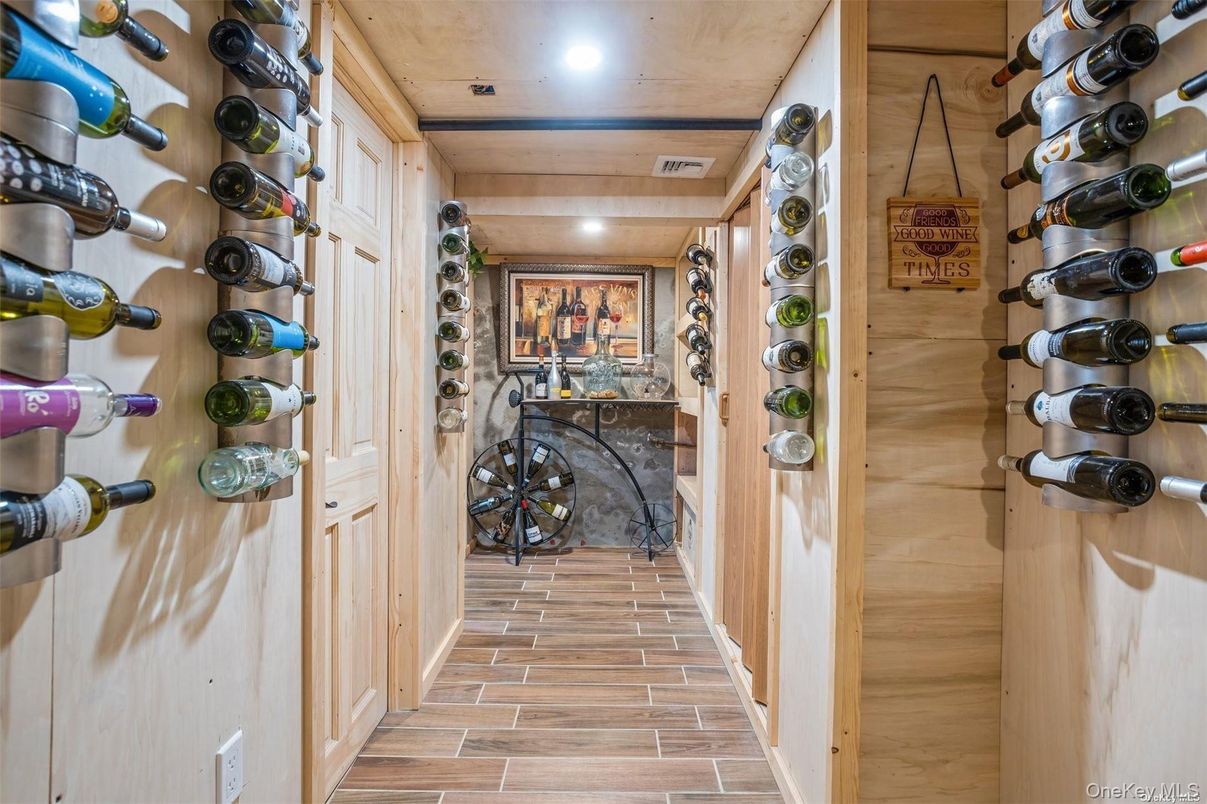 Interior, Recessed Lighting, Wine Storage
