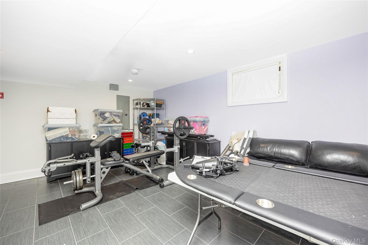 Fitness Equipment, Interior, Recessed Lighting