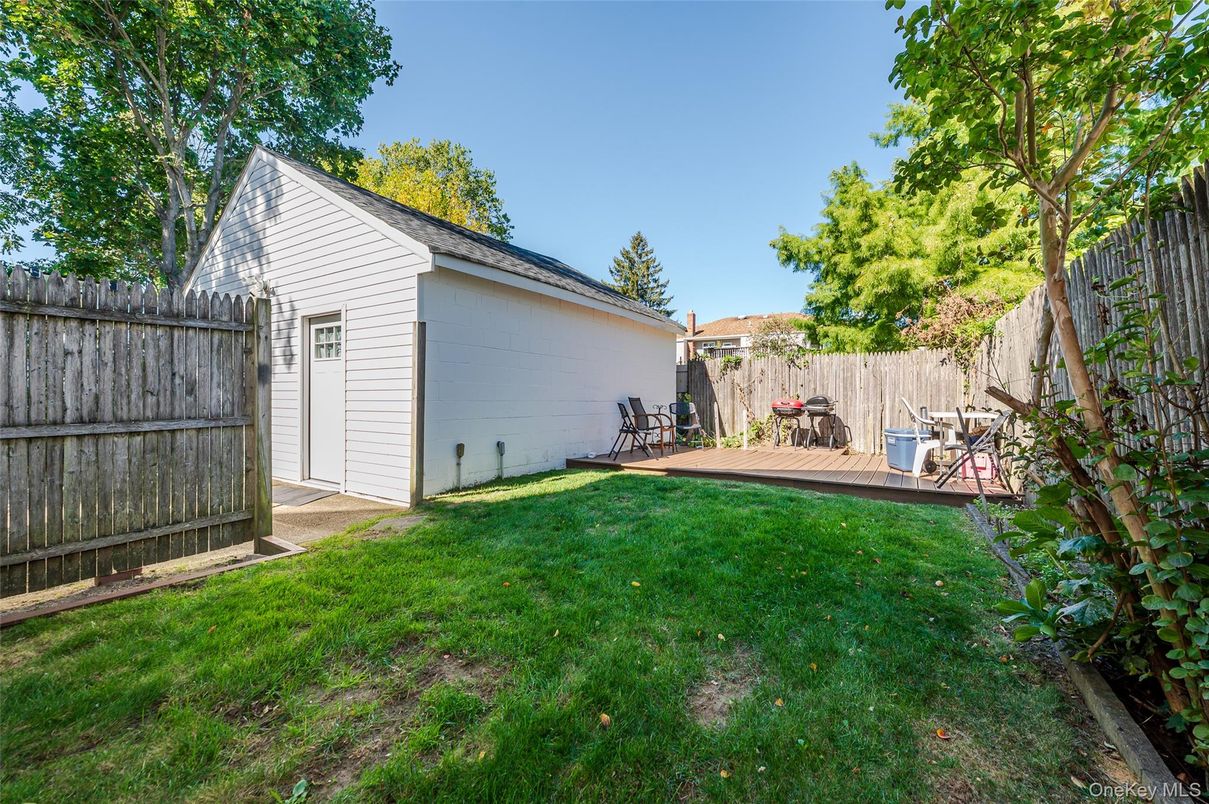 Backyard, Detached Garage, Exterior