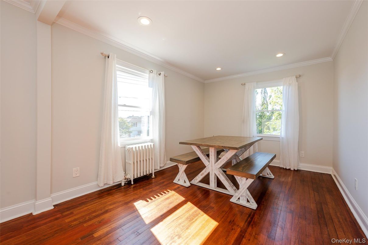 Dining room, Interior, Recessed Lighting, Wood Texture Flooring