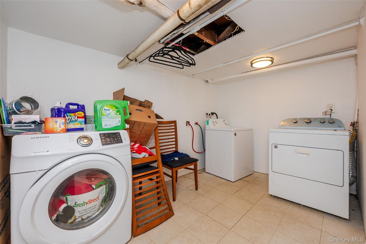 Interior, Utility Closets, Washer