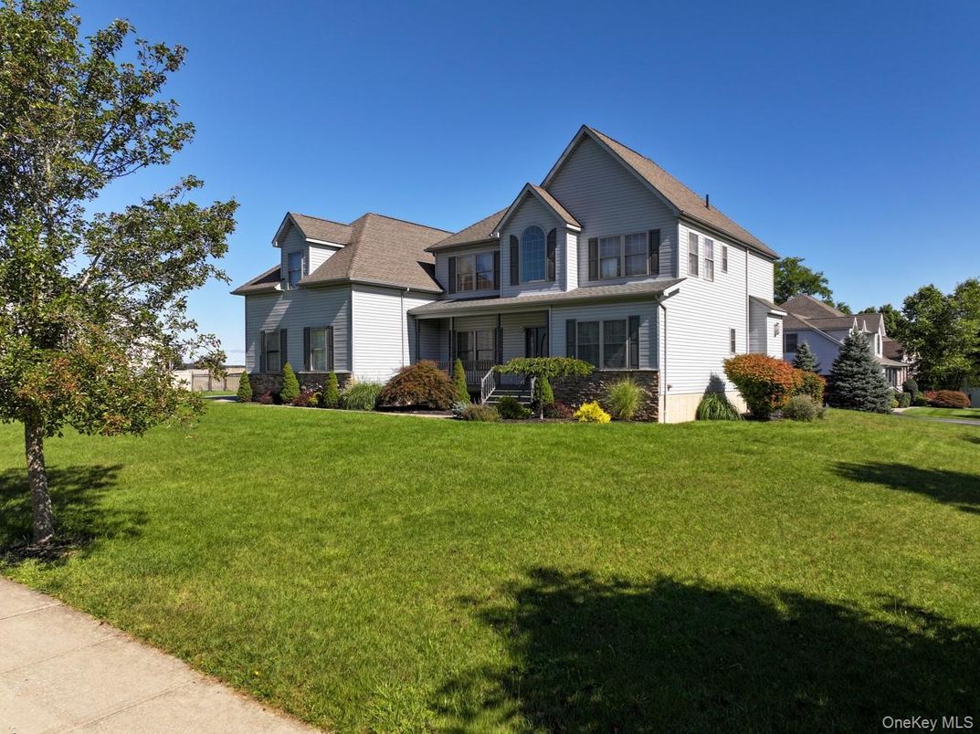 Backyard, Exterior, Facade, Farmhouse