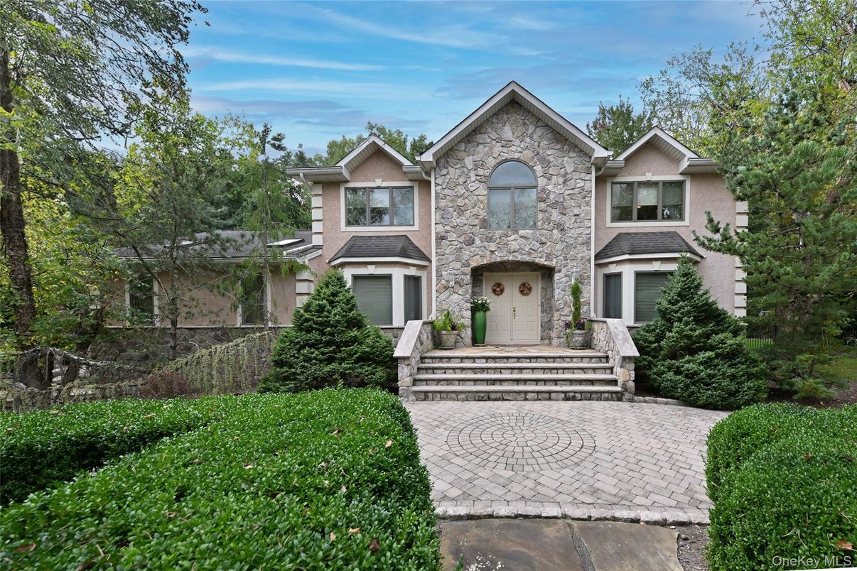 Exterior, Facade, Brick Traditional