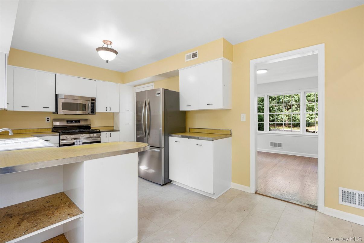 Interior, Kitchen, Stainless Steel Appliances