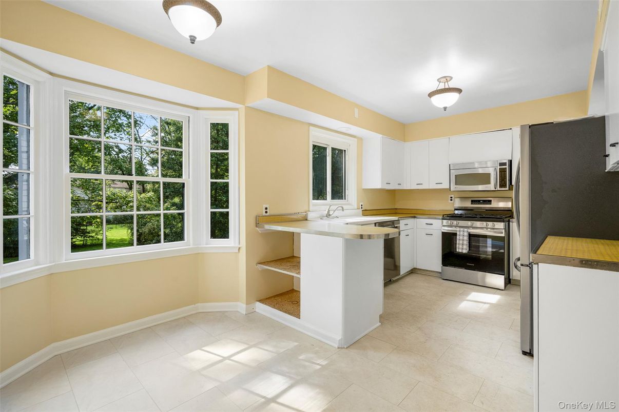 Interior, Kitchen, Stainless Steel Appliances