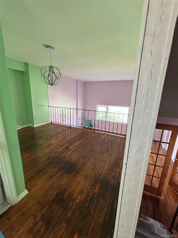 Chandelier, Empty room, Interior, Pendant Lights, Wood Texture Flooring