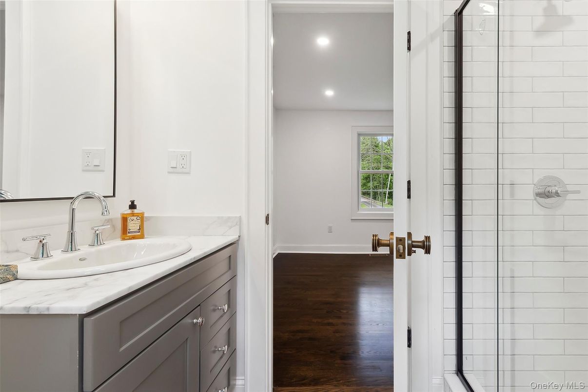 Bathroom, Interior, Recessed Lighting, Wood Texture Flooring