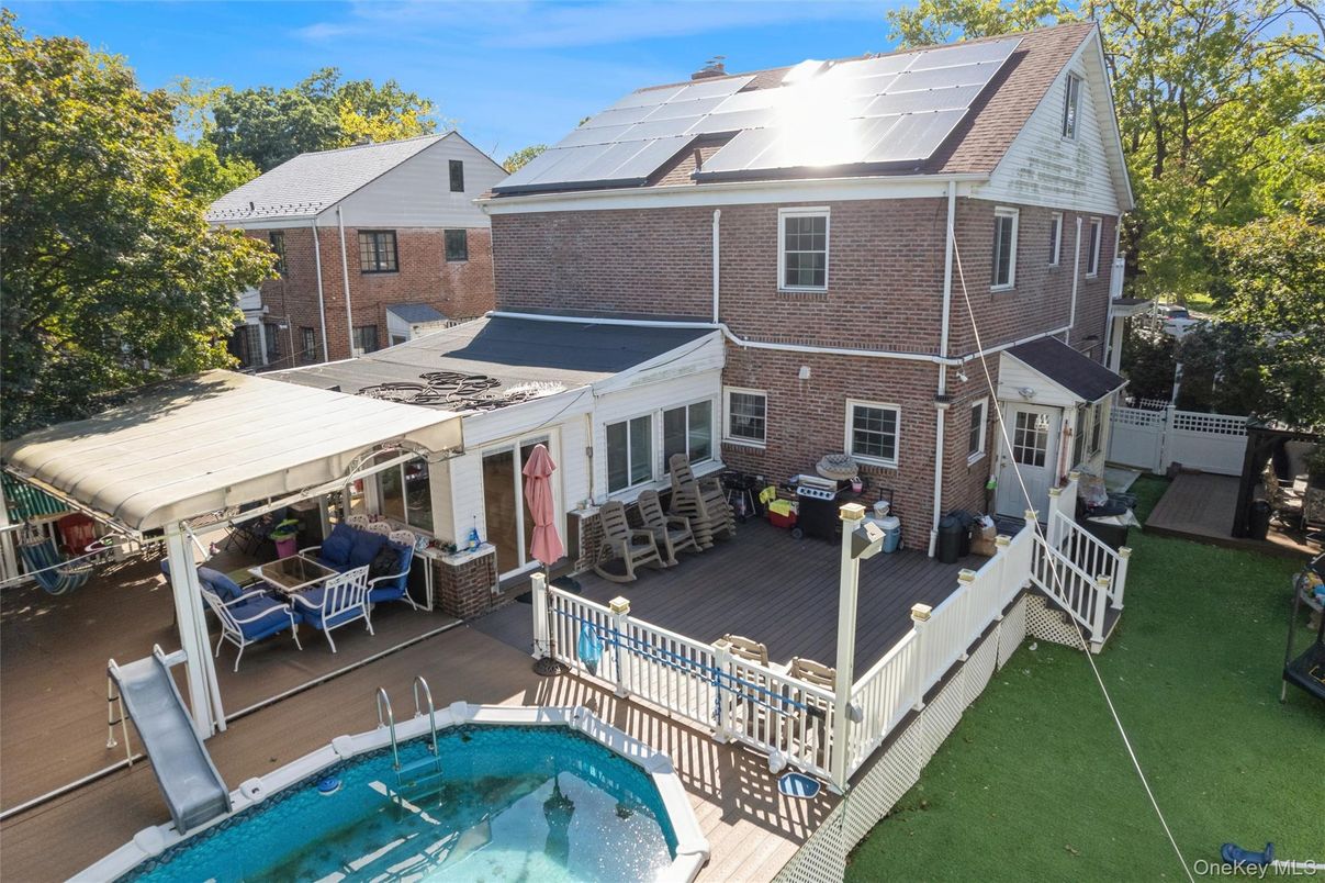 Exterior, Hot Tub, Pool, Solar Panels