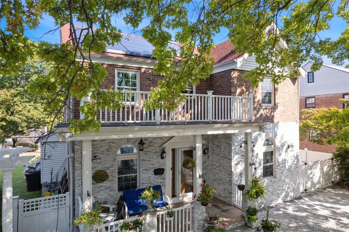 Exterior, Facade, Brick Facade, Solar Panels, American Foursquare