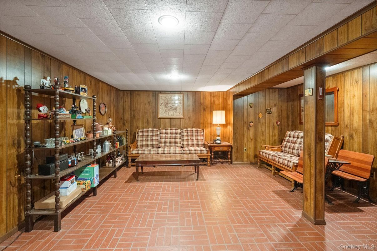 Interior, Recessed Lighting, Wooden Walls