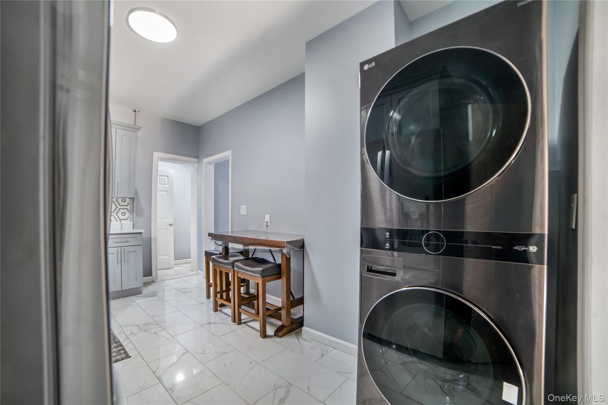 Interior, Marble, Recessed Lighting, Utility Closets, Washer