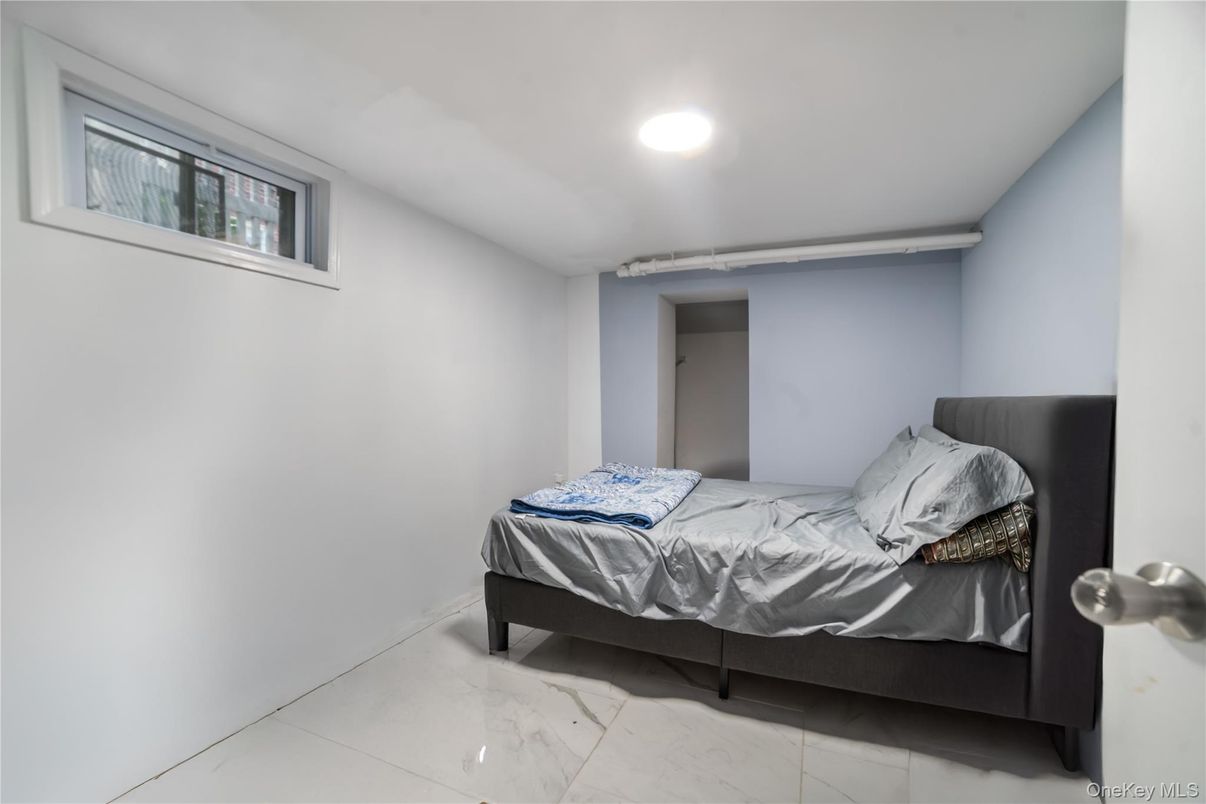 Bedroom, Interior, Marble, Recessed Lighting