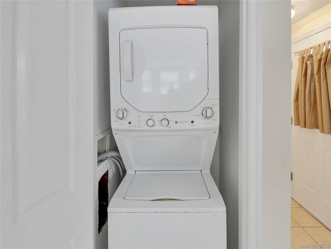 Interior, Utility Closets, Washer
