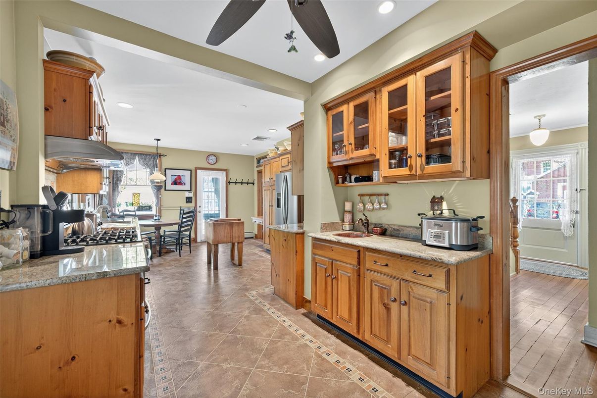 Dining room, Interior, Kitchen, Pendant Lights, Recessed Lighting