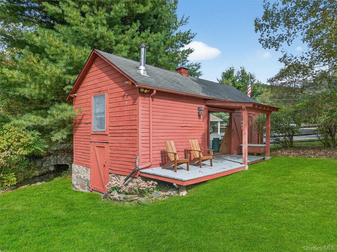 Backyard, Exterior, Hot Tub