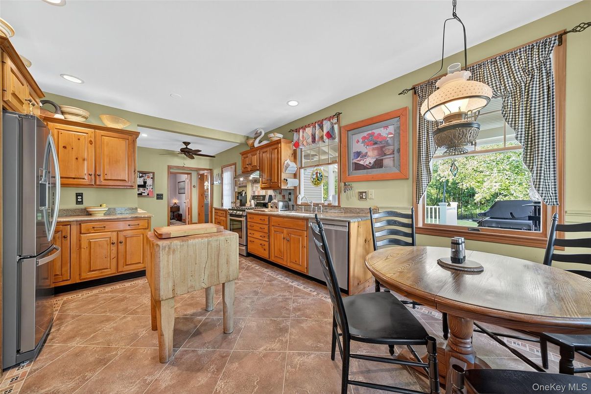 Dining room, Interior, Kitchen, Pendant Lights, Recessed Lighting