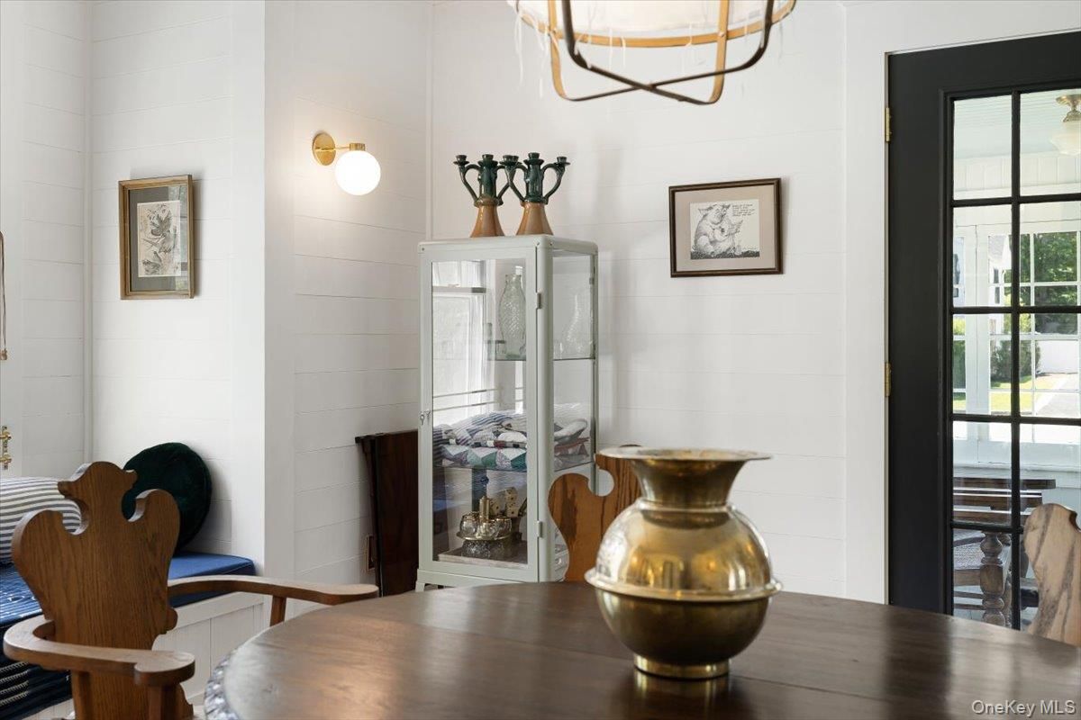 Dining room, Interior