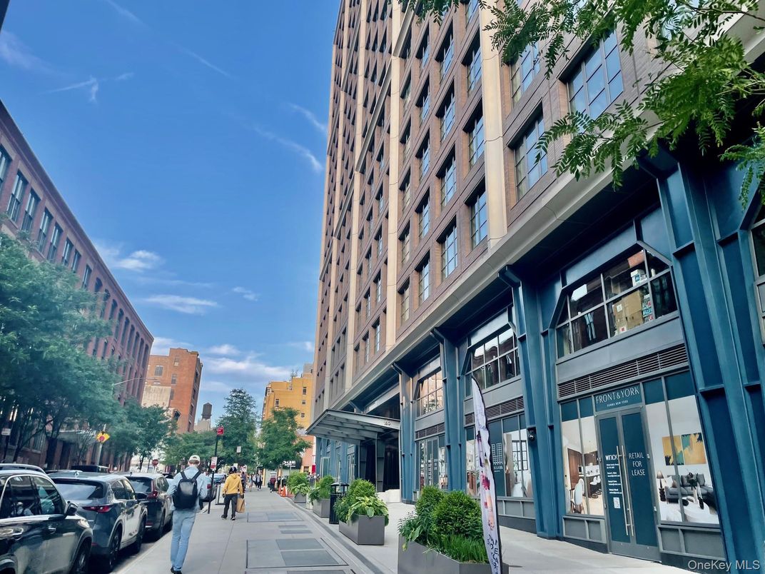 Exterior, Facade, Condo Building