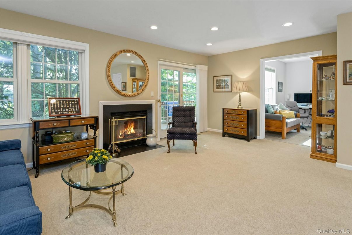 Fireplace, Interior, Living room, Recessed Lighting