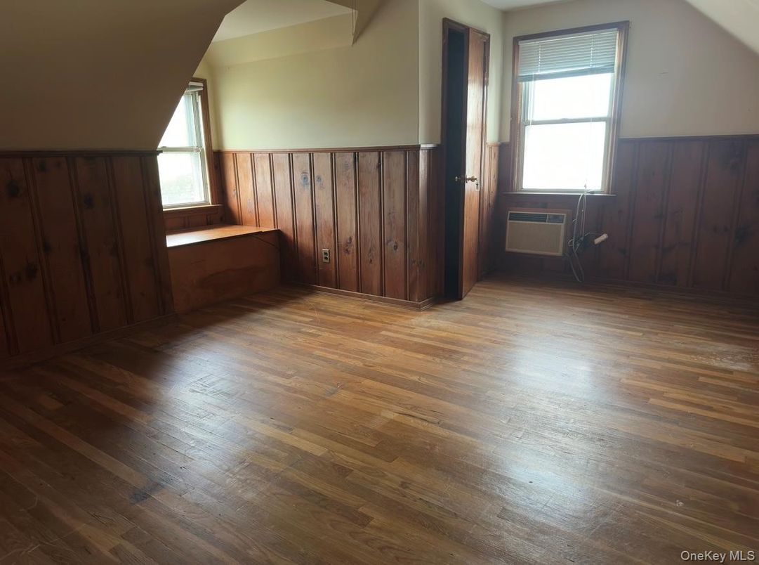 Empty room, Interior, Wood Texture Flooring, Wooden Walls