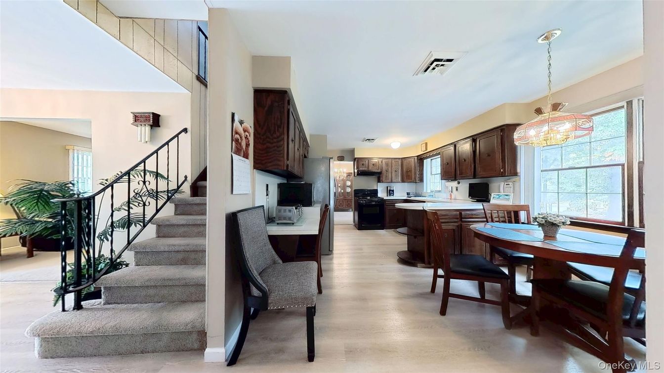 Dining room, Interior, Kitchen, Pendant Lights, Wood Texture Flooring