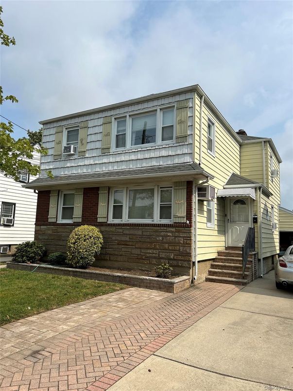 Exterior, Facade, Cape Cod