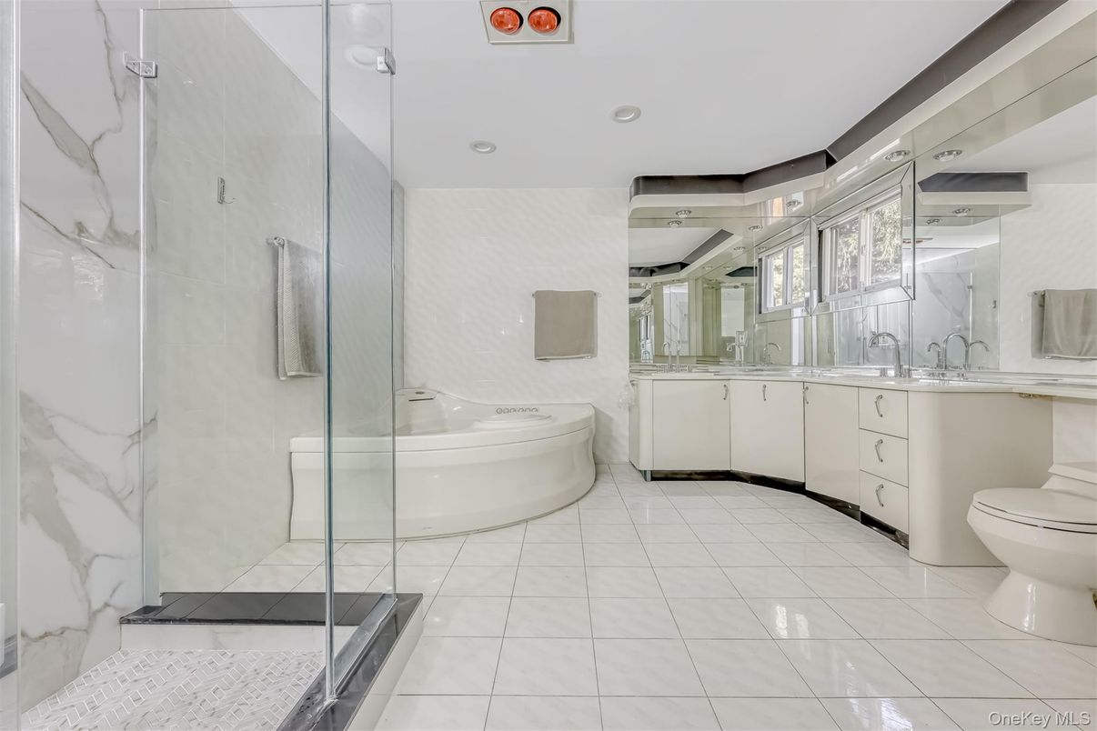 Bathroom, Dual Sink Vanities, Glass Shower, Interior, Recessed Lighting