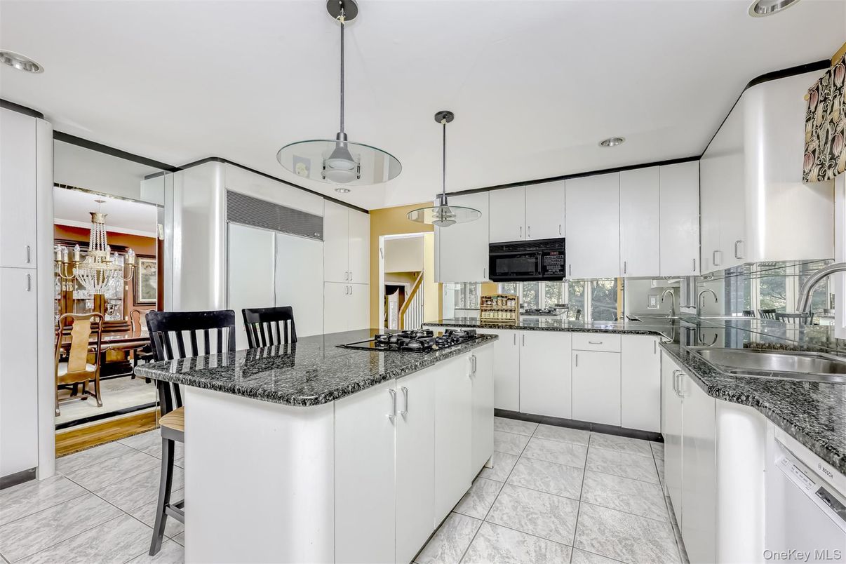 Dining room, Interior, Kitchen, Pendant Lights, Recessed Lighting
