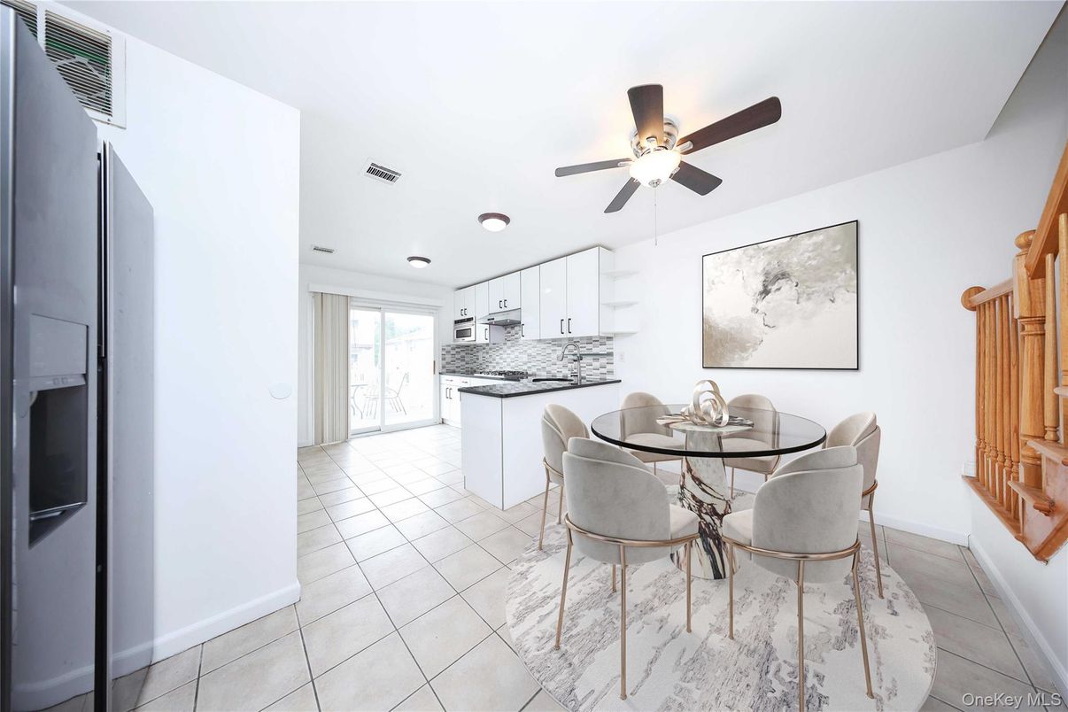 Dining room, Interior, Kitchen, Recessed Lighting