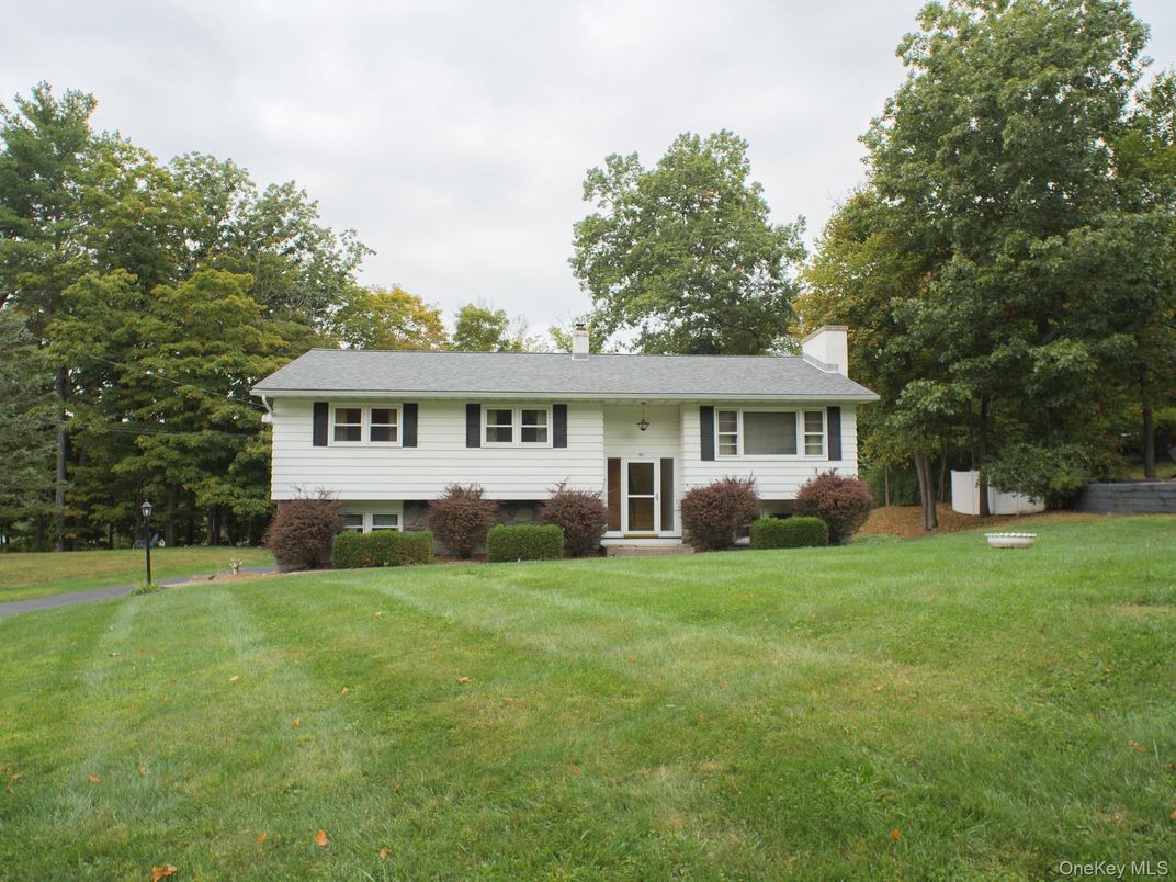 Attached, Backyard, Exterior, Facade, Split Level