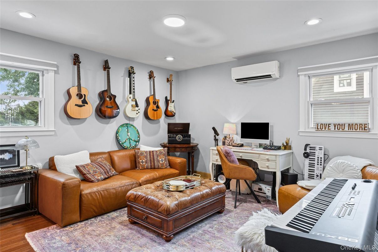 Home Office, Interior, Piano, Recessed Lighting, Wood Texture Flooring