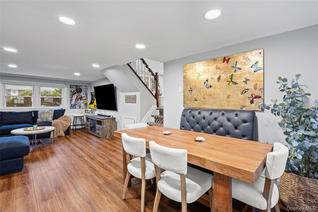 Dining room, Interior, Living room, Recessed Lighting, Wood Texture Flooring