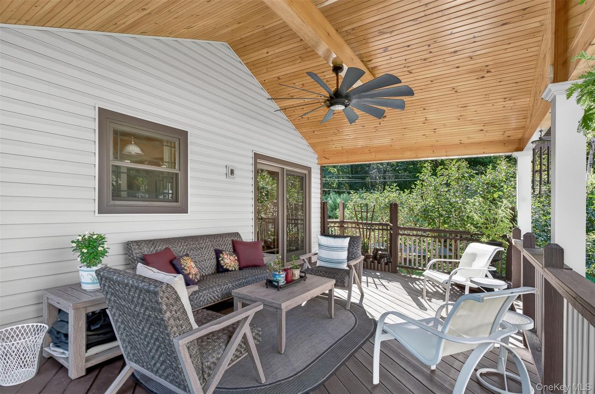 Exterior, Wooden Ceilings