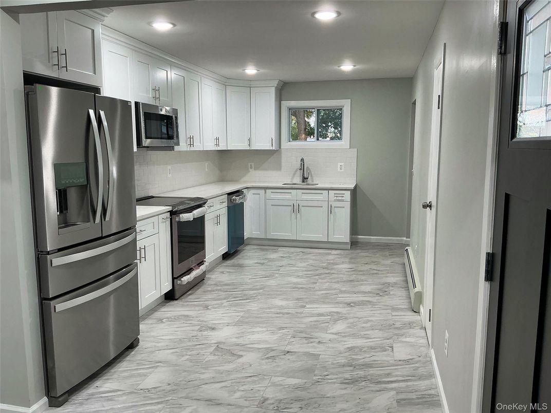 Interior, Kitchen, Marble, Recessed Lighting, Stainless Steel Appliances