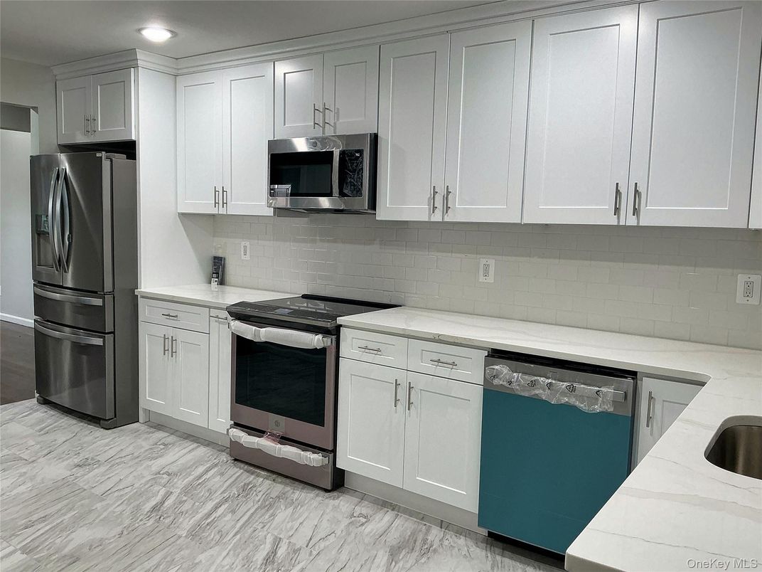 Interior, Kitchen, Marble, Recessed Lighting, Stainless Steel Appliances, Wood Texture Flooring