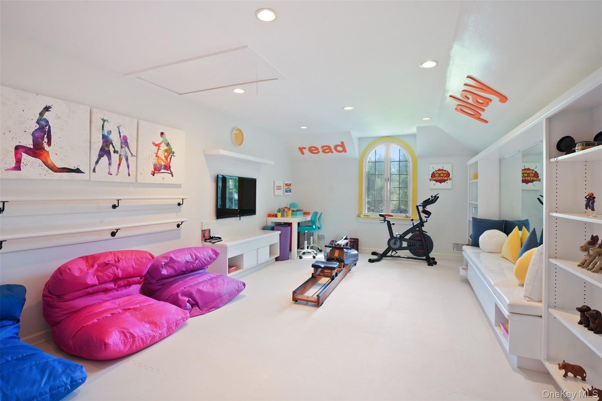 Fitness Equipment, Interior, Recessed Lighting