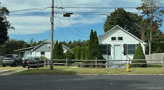 Exterior, Facade, None