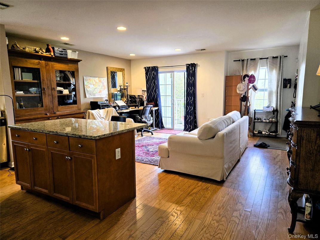 Interior, Kitchen, Living room, Recessed Lighting, Wood Texture Flooring